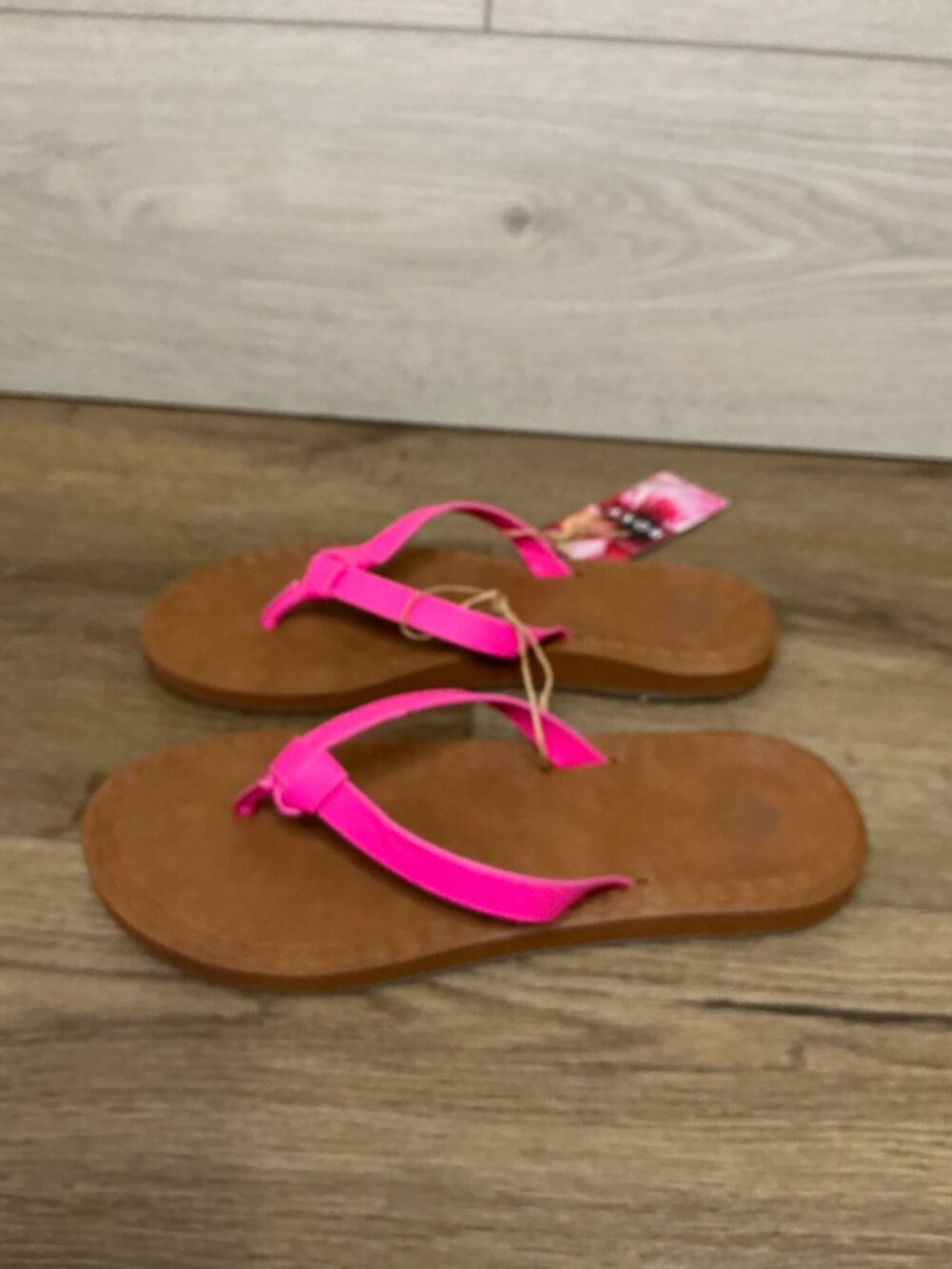 Roxy Luv Me Knot Women’s Flip Flop Sandals Platform Casual Size 6 NWT - Picture 2 of 5